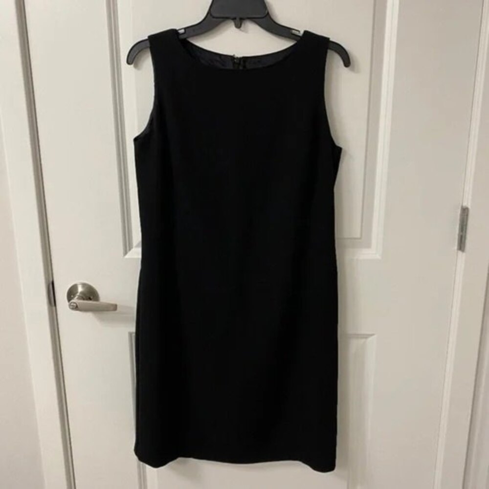 Nygard Collection Women's Sleeveless Shift Dress. Black. Size 10P. Work Wear.